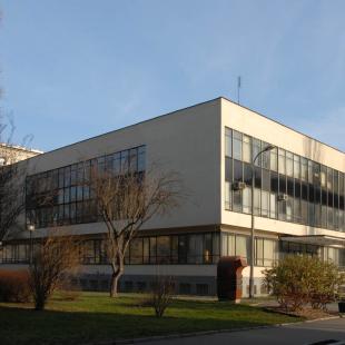 Biblioteka Główna Akademii Górniczo-Hutniczej w Krakowie; fot.: http://archibaza.pk.edu.pl/bazarch/files/29/DSC_1008.JPG