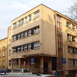 Budynek przy ul. Frascati 4 w Warszawie, po przebudowie; fot.: bonczek_hydroforgroup, http://warszawa.fotopolska.eu/99498,foto.html?o=b27610&p=1